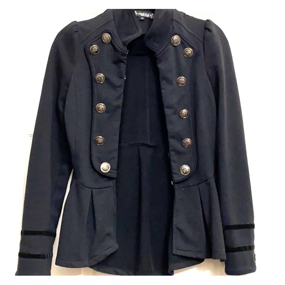 Blazer - Picture 1 of 5